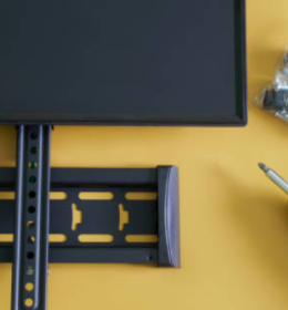 Повесить телевизор