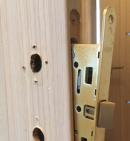 Установка замков